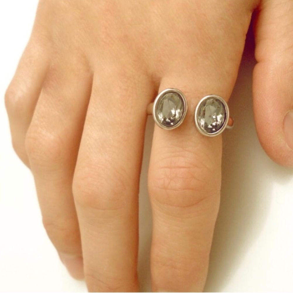 🆕 Skinny Style Swarovski Floating Horseshoe‎ Ring